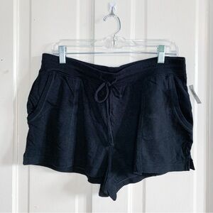 Women’s Gap Black Shorts Size L